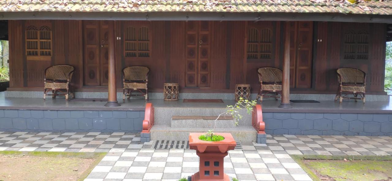 Traditional Kerala Villa Munnar Exterior photo